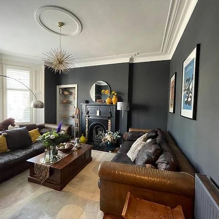 Traditional Apt Close To City Centre & Hampden Glasgow Eksteriør bilde