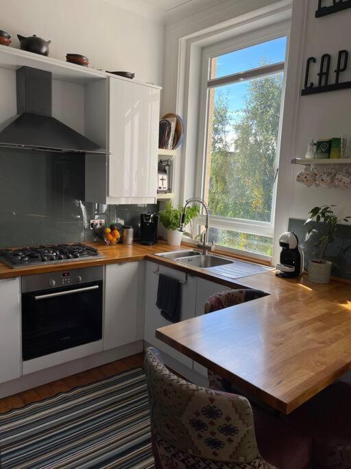Traditional Apt Close To City Centre & Hampden Glasgow Eksteriør bilde